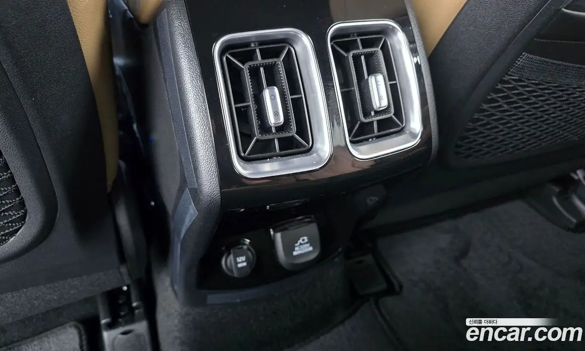 Kia Sorento 2025 1.6 автомат (гидро), фото 32 Kia Sorento 2025 1.6 автомат (гидро), фото 32