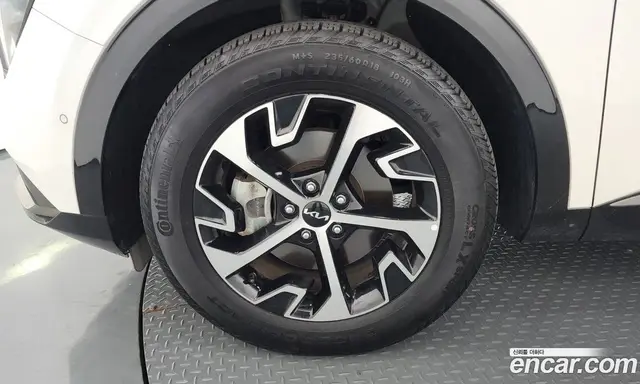 Kia Sportage 2023 1.6 автомат (гидро), миниатюра 5