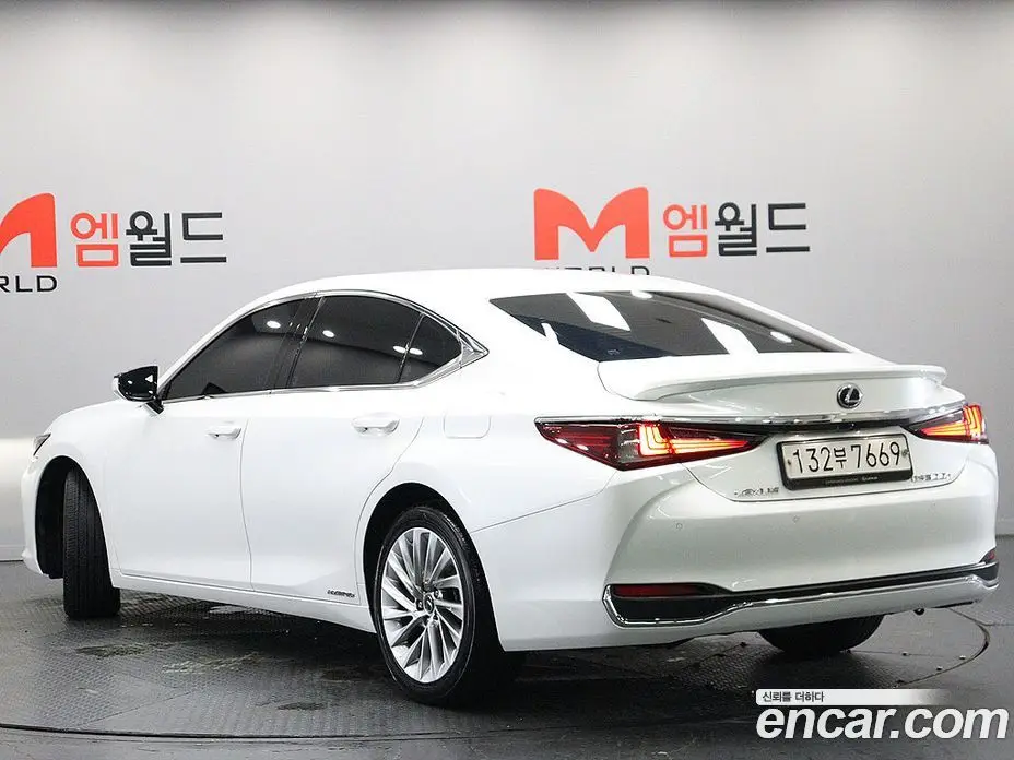 Lexus ES 2022 2.5 автомат (гидро), фото 3 Lexus ES 2022 2.5 автомат (гидро), фото 3