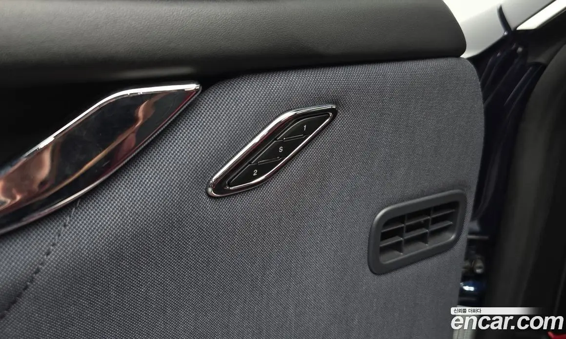 Maserati Quattroporte 2019 3.0 автомат (гидро), фото 33 Maserati Quattroporte 2019 3.0 автомат (гидро), фото 33