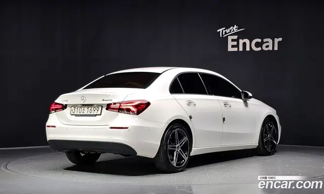 Mercedes-Benz A-Class 2020 2.0 автомат (гидро), миниатюра 2