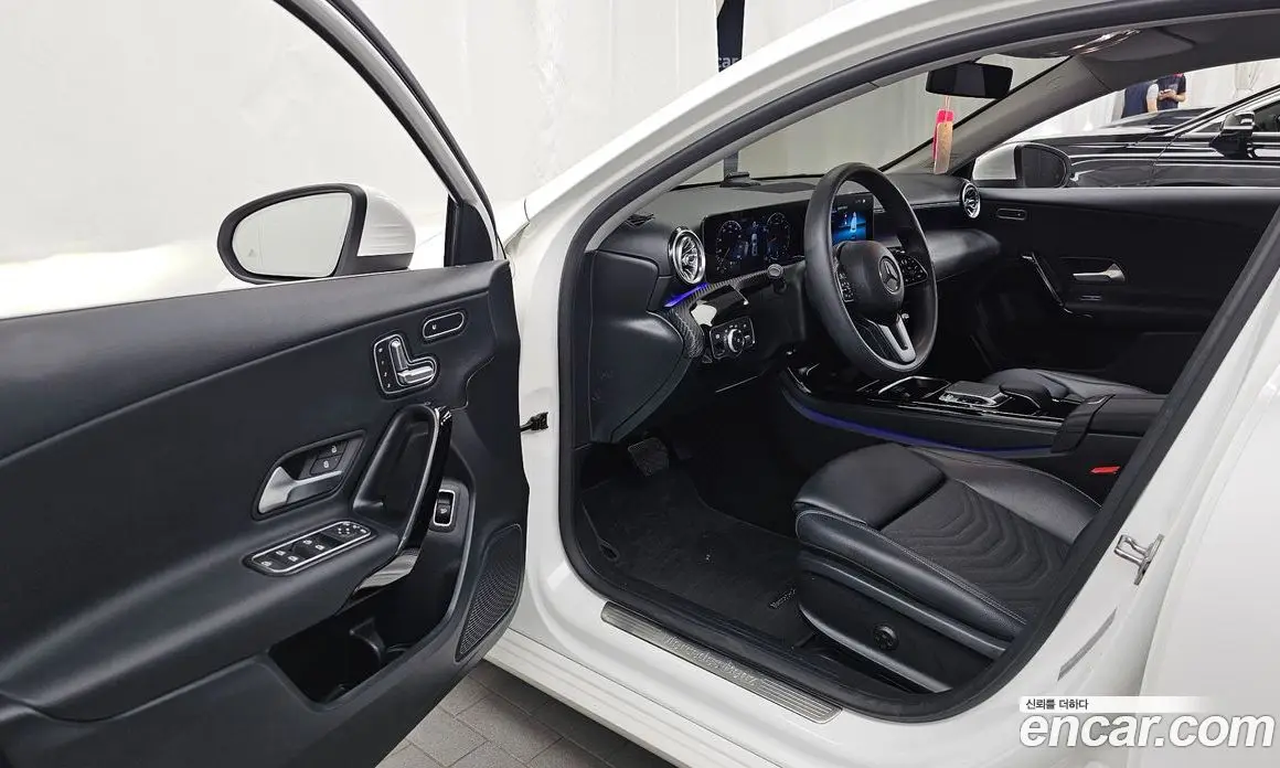 Mercedes-Benz A-Class 2020 2.0 автомат (гидро), фото 13