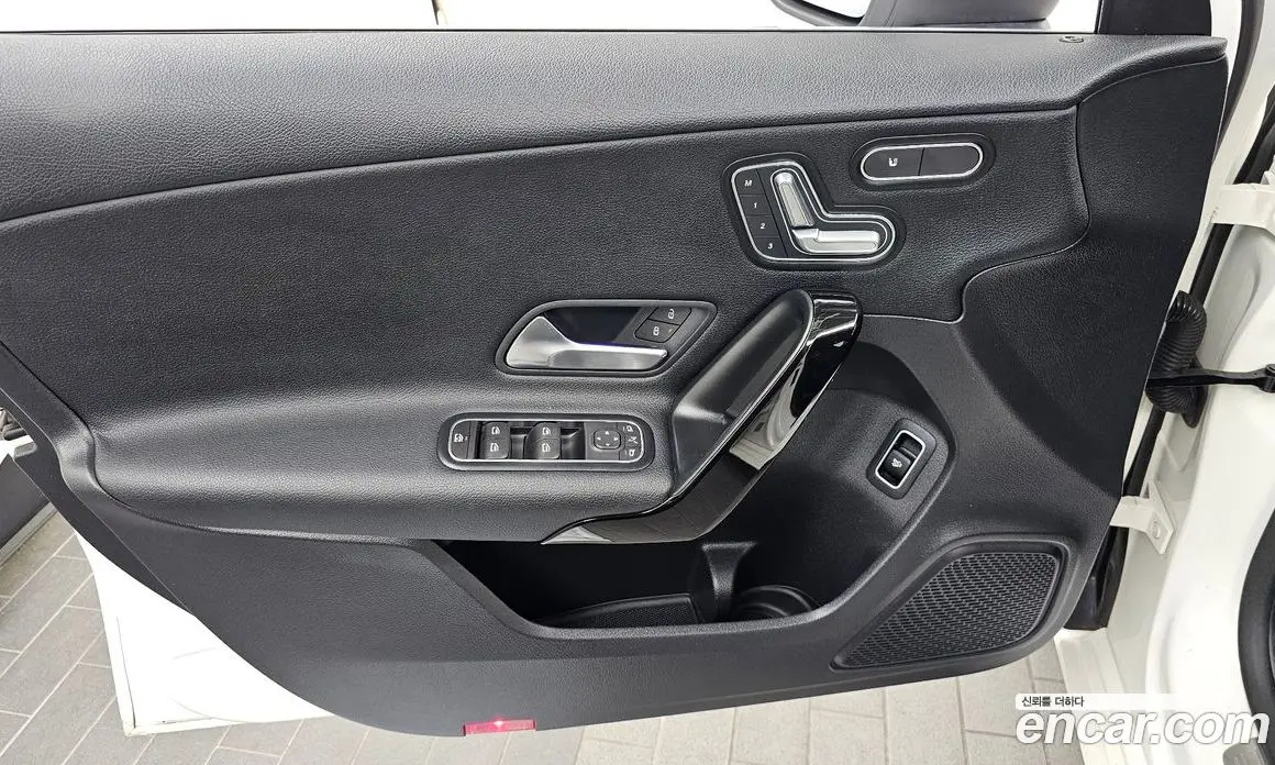 Mercedes-Benz A-Class 2020 2.0 автомат (гидро), фото 14