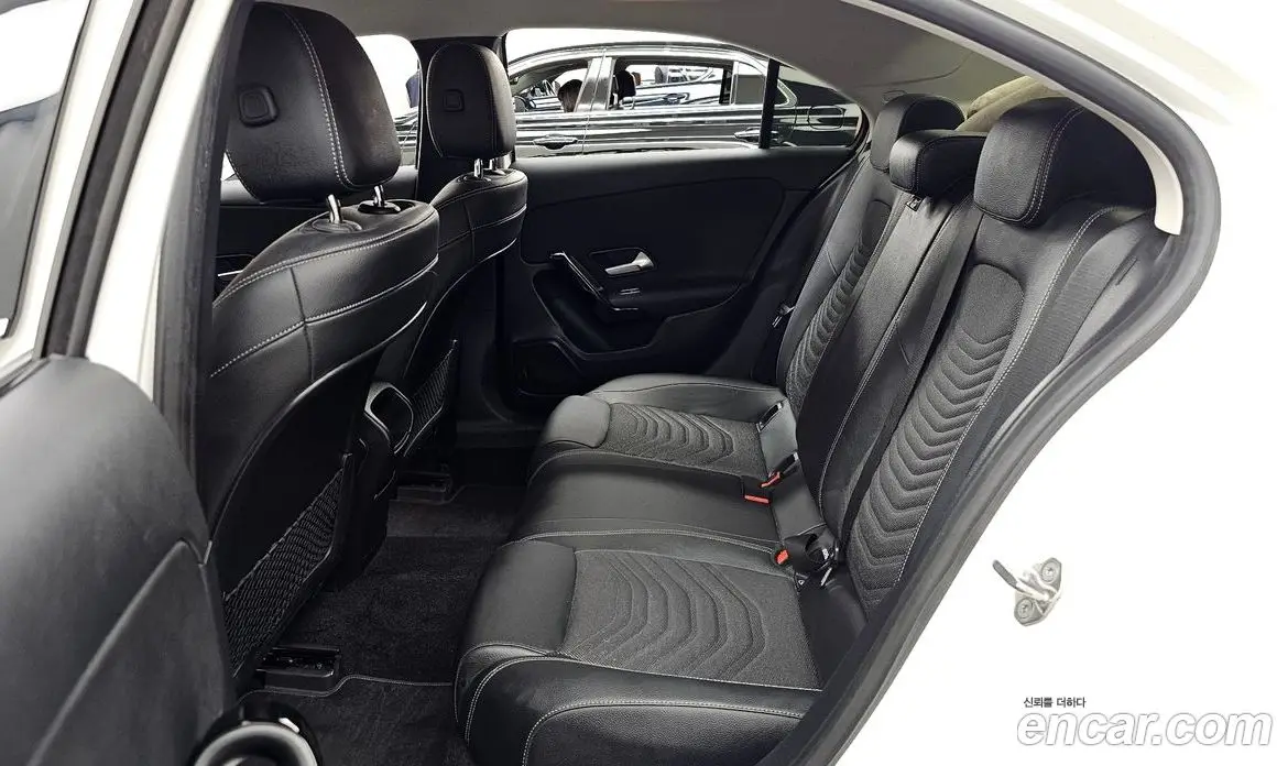 Mercedes-Benz A-Class 2020 2.0 автомат (гидро), фото 16
