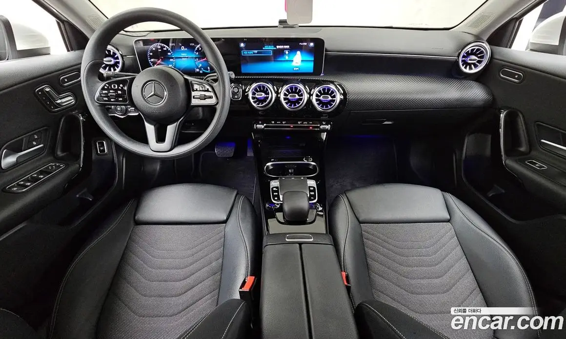 Mercedes-Benz A-Class 2020 2.0 автомат (гидро), фото 10