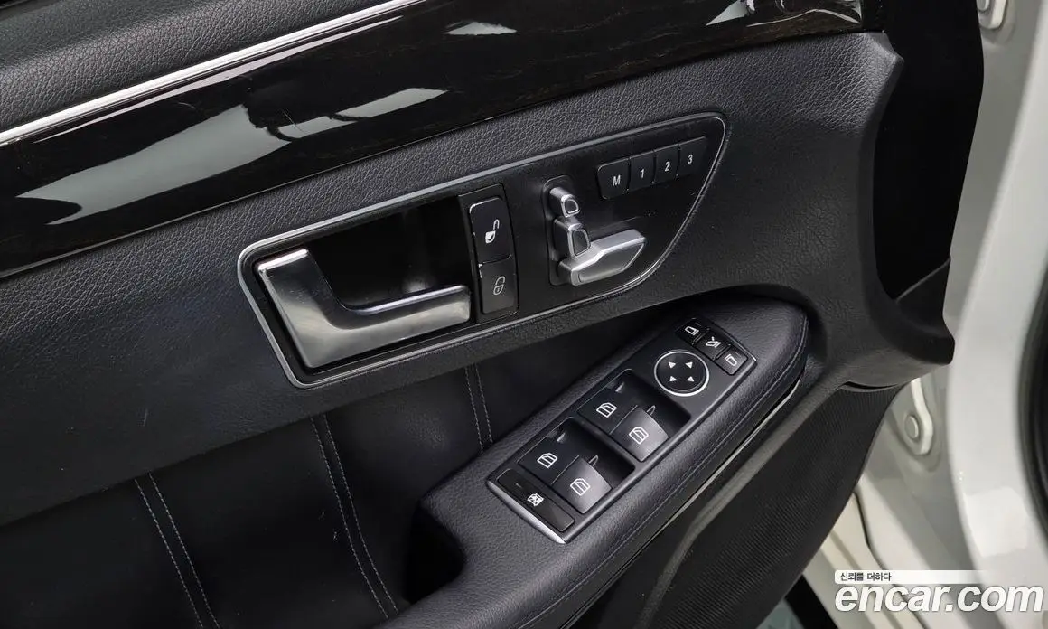 Mercedes-Benz E-Class 2015 3.5 автомат (гидро), фото 16 Mercedes-Benz E-Class 2015 3.5 автомат (гидро), фото 16