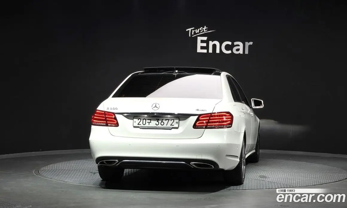 Mercedes-Benz E-Class 2015 3.5 автомат (гидро), фото 4 Mercedes-Benz E-Class 2015 3.5 автомат (гидро), фото 4