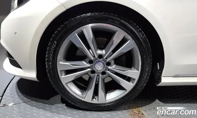 Mercedes-Benz E-Class 2015 3.5 автомат (гидро), миниатюра 5 Mercedes-Benz E-Class 2015 3.5 автомат (гидро), миниатюра 5