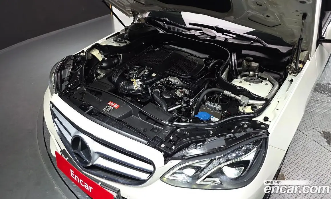 Mercedes-Benz E-Class 2015 3.5 автомат (гидро), фото 6 Mercedes-Benz E-Class 2015 3.5 автомат (гидро), фото 6