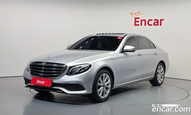 Mercedes-Benz E-Class 2017 2.0 автомат (гидро), миниатюра 1 Mercedes-Benz E-Class 2017 2.0 автомат (гидро), миниатюра 1