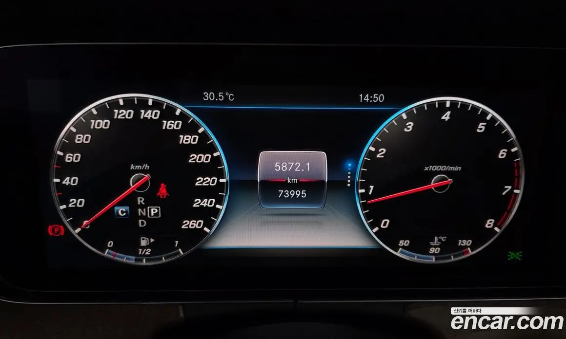 Mercedes-Benz E-Class 2017 2.0 автомат (гидро), фото 8 Mercedes-Benz E-Class 2017 2.0 автомат (гидро), фото 8