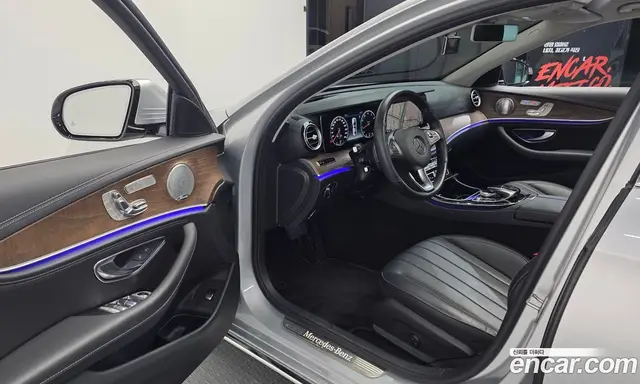 Mercedes-Benz E-Class 2017 2.0 автомат (гидро), миниатюра 10 Mercedes-Benz E-Class 2017 2.0 автомат (гидро), миниатюра 10