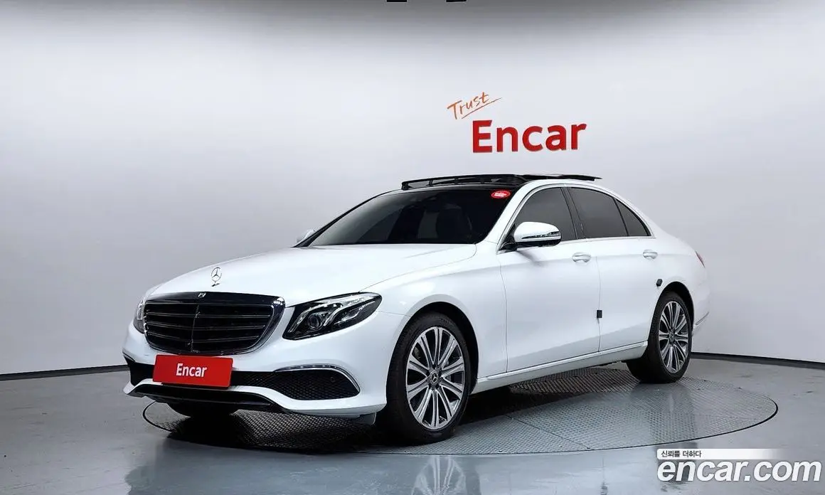 Mercedes-Benz E-Class 2018 3.0 автомат (гидро), фото 1 Mercedes-Benz E-Class 2018 3.0 автомат (гидро), фото 1