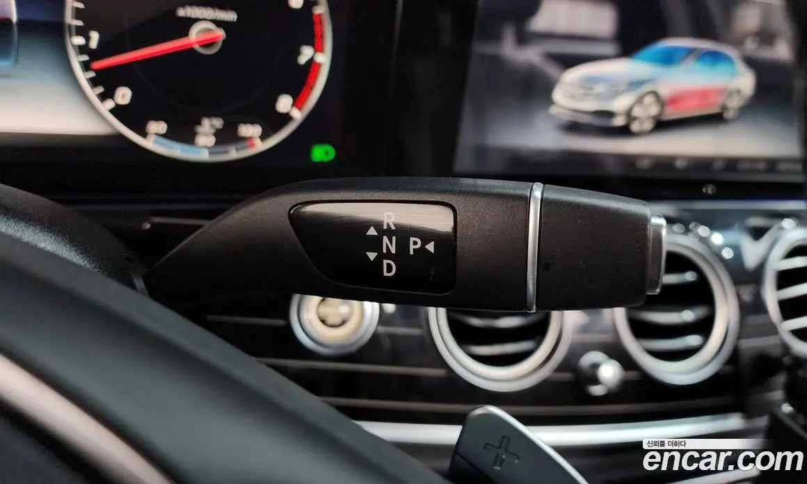Mercedes-Benz E-Class 2018 3.0 автомат (гидро), фото 12 Mercedes-Benz E-Class 2018 3.0 автомат (гидро), фото 12