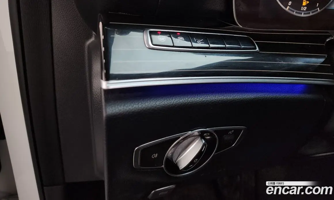 Mercedes-Benz E-Class 2018 3.0 автомат (гидро), фото 31 Mercedes-Benz E-Class 2018 3.0 автомат (гидро), фото 31