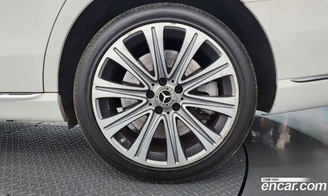 Mercedes-Benz E-Class 2018 3.0 автомат (гидро), миниатюра 7 Mercedes-Benz E-Class 2018 3.0 автомат (гидро), миниатюра 7