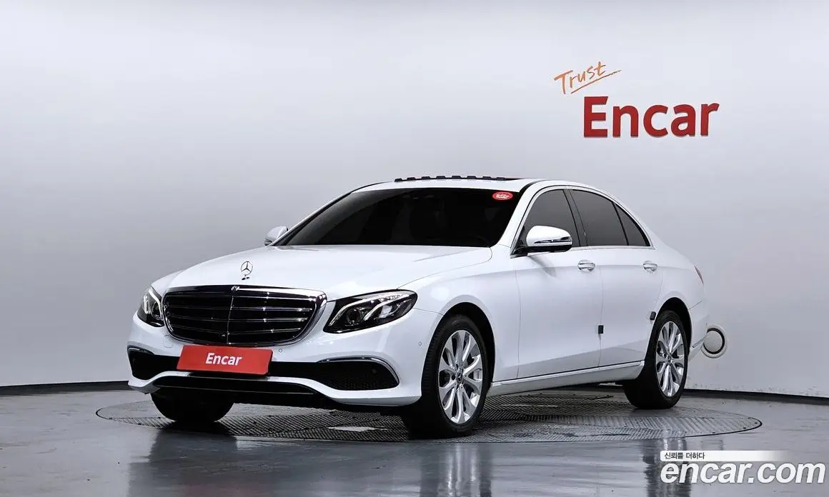 Mercedes-Benz E-Class 2020 2.0 автомат (гидро), фото 1 Mercedes-Benz E-Class 2020 2.0 автомат (гидро), фото 1