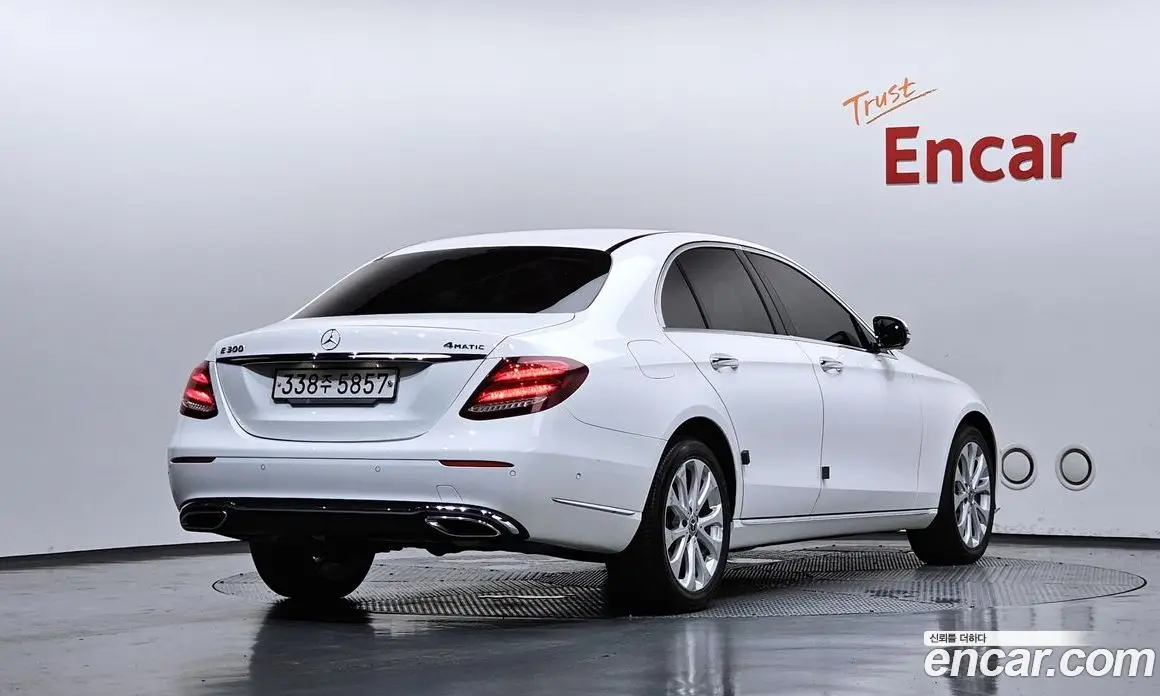 Mercedes-Benz E-Class 2020 2.0 автомат (гидро), фото 2 Mercedes-Benz E-Class 2020 2.0 автомат (гидро), фото 2