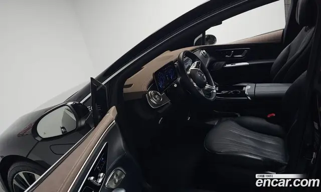 Mercedes-Benz EQE 2023 0.3 автомат (гидро), миниатюра 12