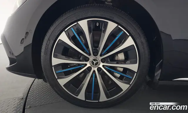 Mercedes-Benz EQE 2023 0.3 автомат (гидро), миниатюра 4 Mercedes-Benz EQE 2023 0.3 автомат (гидро), миниатюра 4
