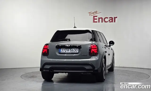 Mini Cooper 2022 1.5 автомат (гидро), миниатюра 4