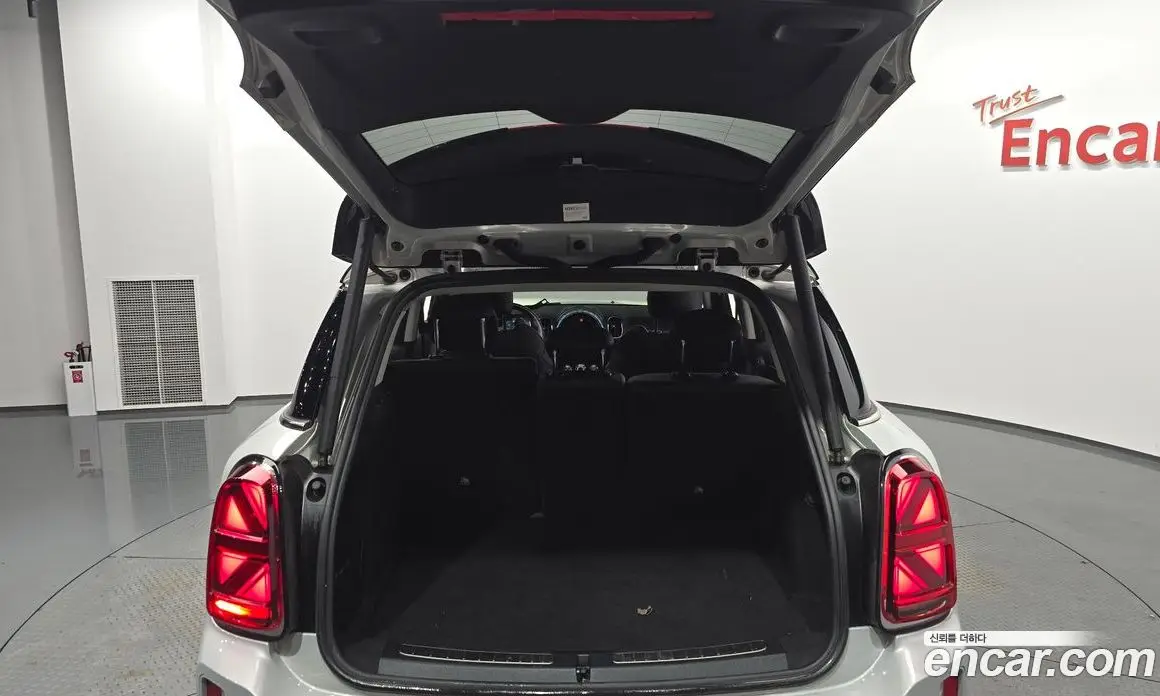 Mini Countryman 2021 2.0 автомат (гидро), фото 23 Mini Countryman 2021 2.0 автомат (гидро), фото 23