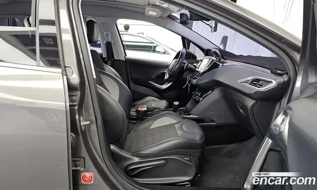 Peugeot 2008 2017 1.6 автомат (гидро), миниатюра 11
