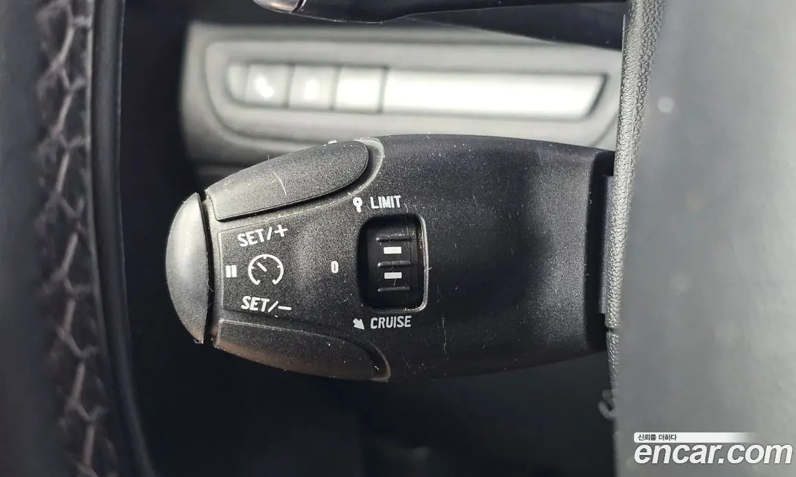 Peugeot 2008 2017 1.6 автомат (гидро), фото 18