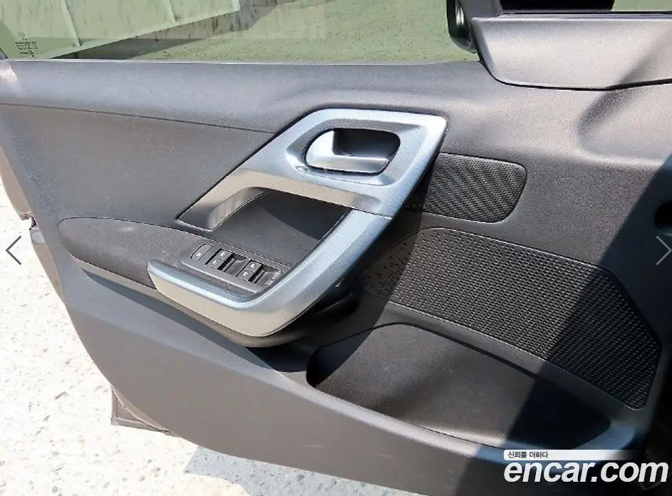 Peugeot 2008 2019 1.5 автомат (гидро), фото 11