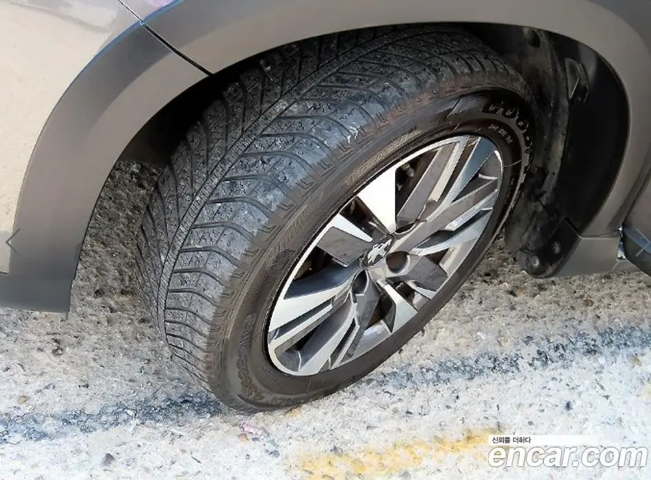Peugeot 2008 2019 1.5 автомат (гидро), фото 20