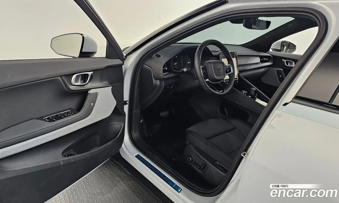 Polestar Polestar 2 2024 0.2 автомат (гидро), фото 13 Polestar Polestar 2 2024 0.2 автомат (гидро), фото 13