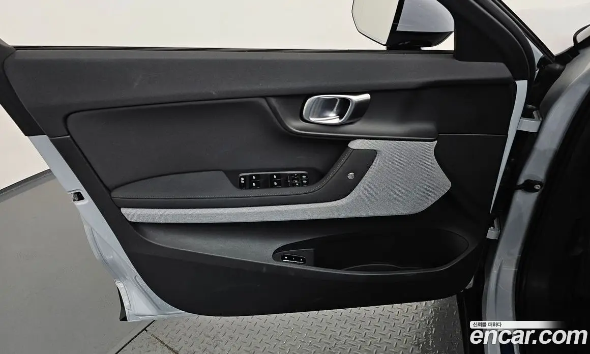 Polestar Polestar 2 2024 0.2 автомат (гидро), фото 14 Polestar Polestar 2 2024 0.2 автомат (гидро), фото 14