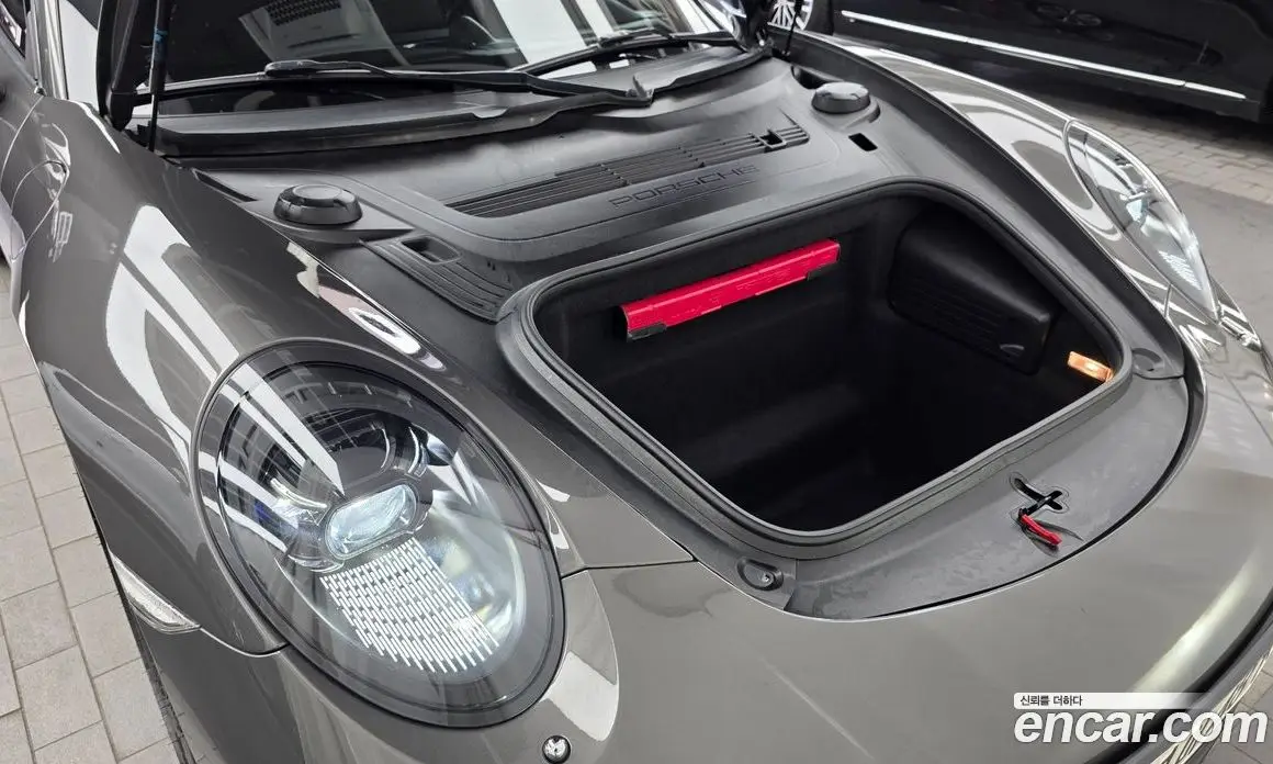 Porsche 911 2017 3.0 автомат (гидро), фото 6 Porsche 911 2017 3.0 автомат (гидро), фото 6