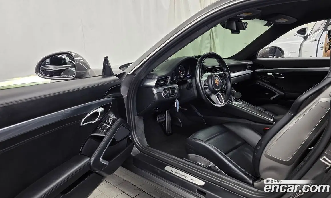 Porsche 911 2017 3.0 автомат (гидро), фото 10 Porsche 911 2017 3.0 автомат (гидро), фото 10