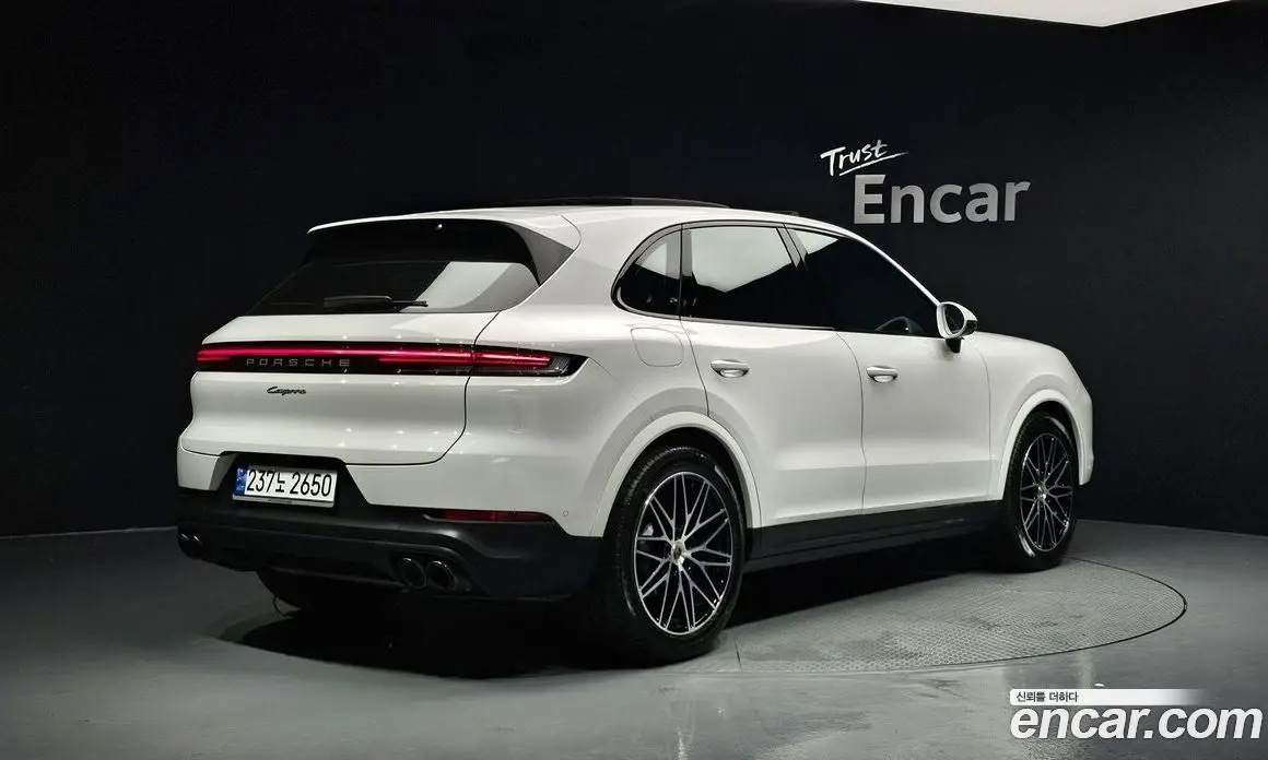Porsche Cayenne 2024 3.0 автомат (гидро), фото 1 Porsche Cayenne 2024 3.0 автомат (гидро), фото 1