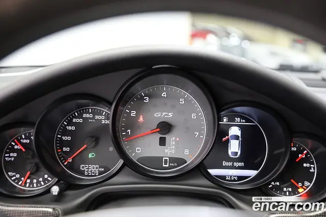 Porsche Panamera 2015 4.8 автомат (гидро), миниатюра 9