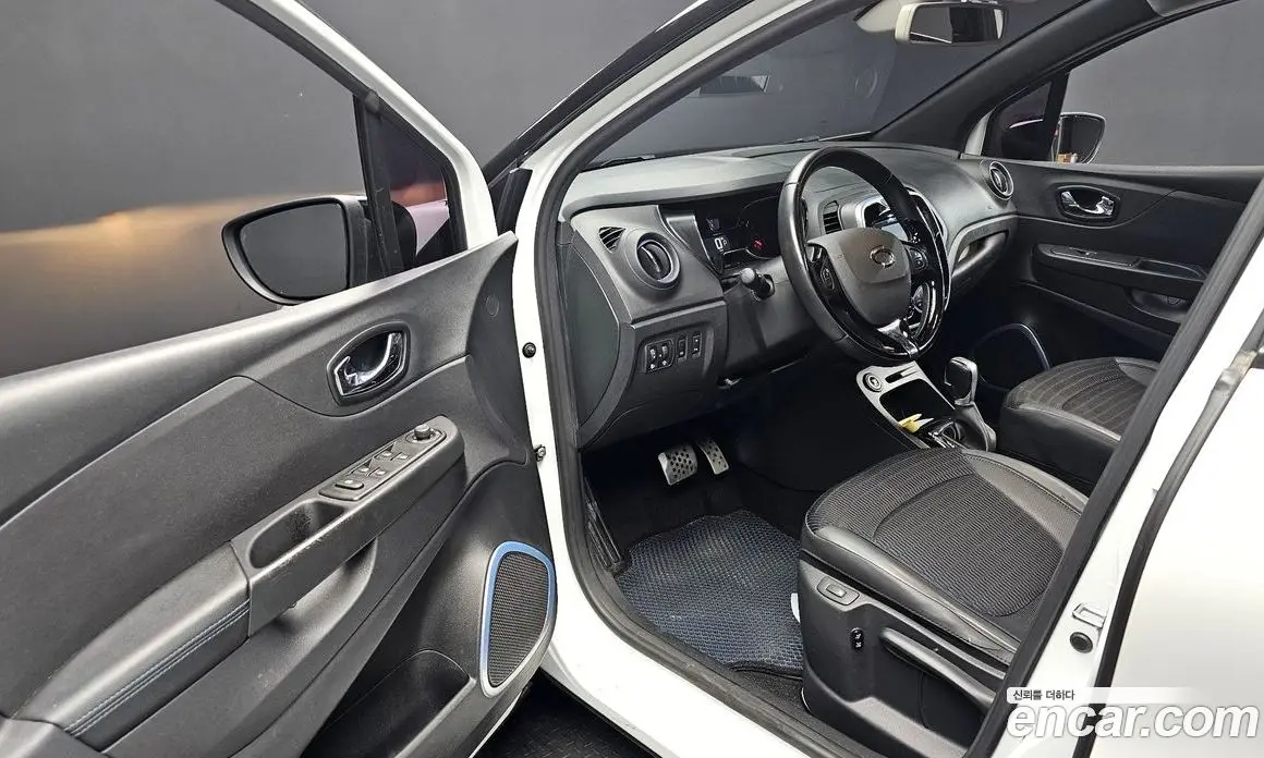 Renault (Samsung) QM3 2017 1.5 автомат (гидро), фото 10 Renault (Samsung) QM3 2017 1.5 автомат (гидро), фото 10