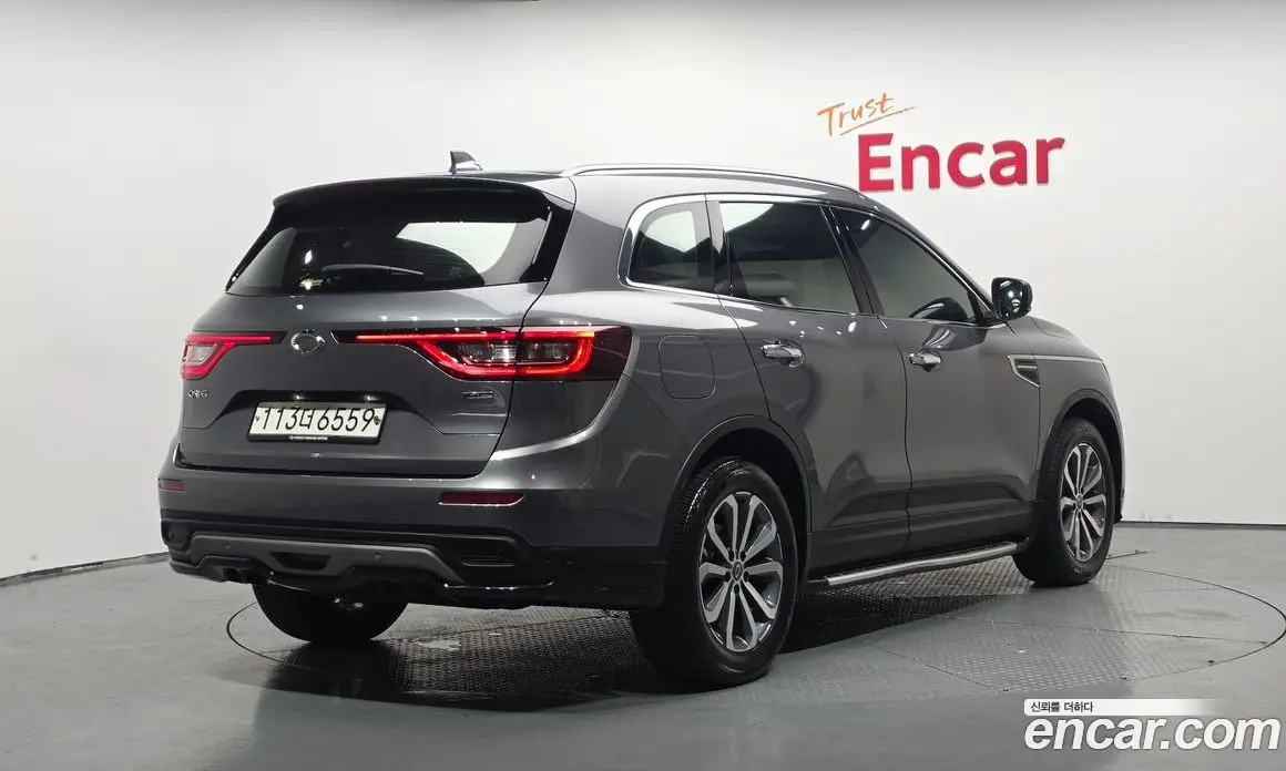 Renault (Samsung) QM6 2020 2.0 автомат (гидро), фото 1 Renault (Samsung) QM6 2020 2.0 автомат (гидро), фото 1