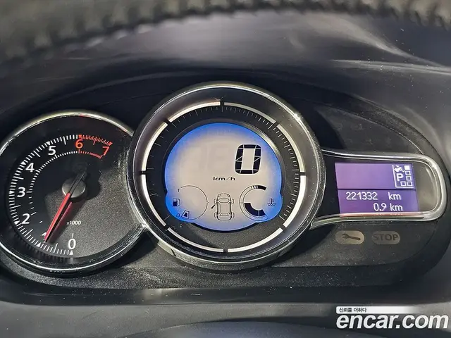 Renault (Samsung) SM3 2015 1.6 автомат (гидро), миниатюра 6 Renault (Samsung) SM3 2015 1.6 автомат (гидро), миниатюра 6