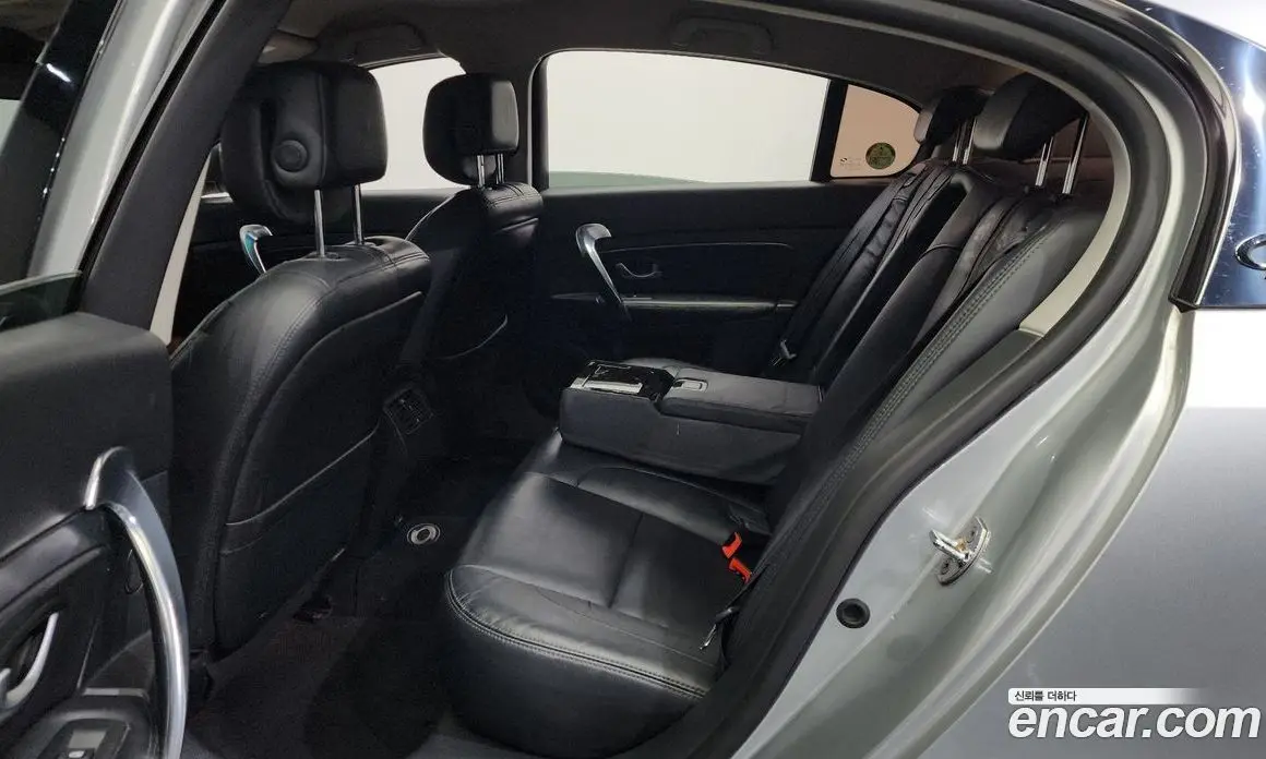 Renault (Samsung) SM5 2010 2.0 автомат (гидро), фото 12 Renault (Samsung) SM5 2010 2.0 автомат (гидро), фото 12