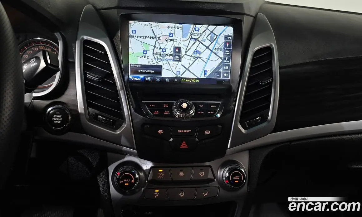 SsangYong Korando 2016 2.2 автомат (гидро), фото 13 SsangYong Korando 2016 2.2 автомат (гидро), фото 13