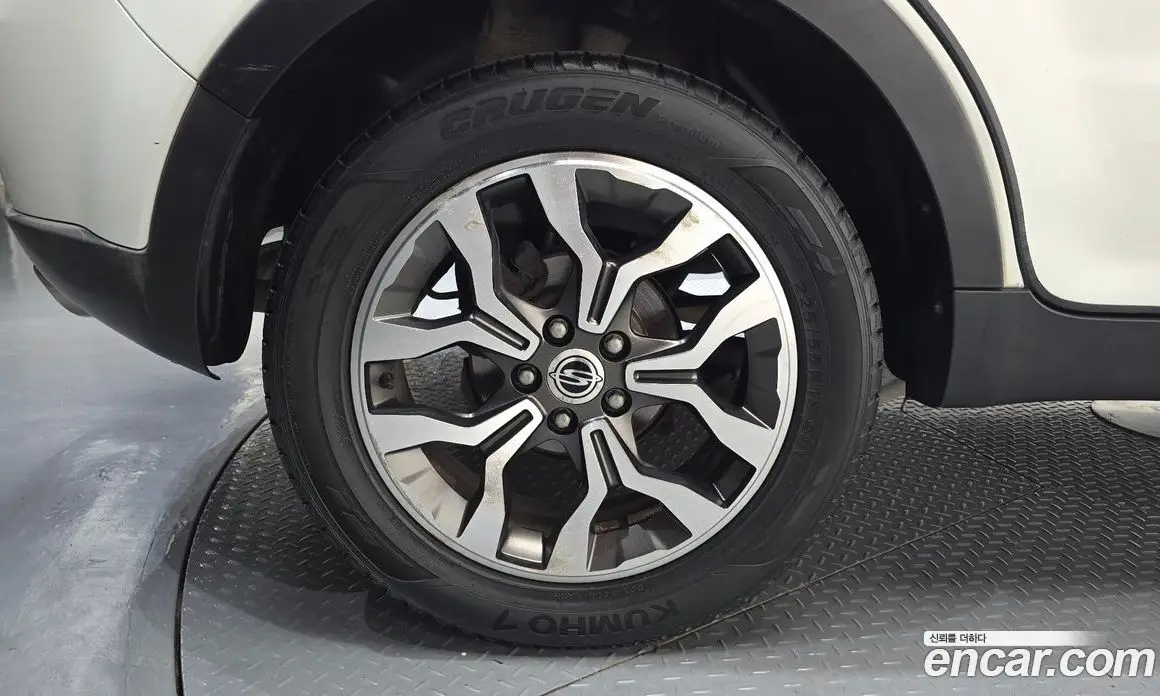 SsangYong Korando 2016 2.2 автомат (гидро), фото 5 SsangYong Korando 2016 2.2 автомат (гидро), фото 5