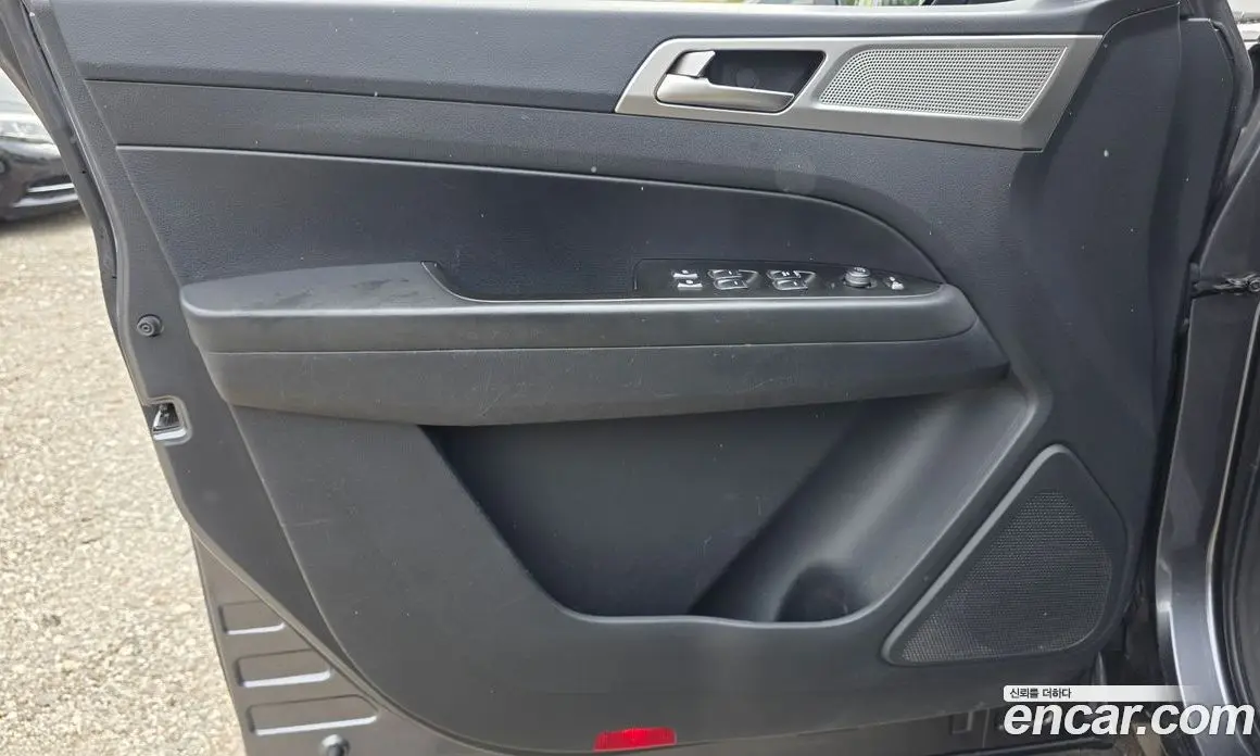 SsangYong Rexton 2018 2.2 автомат (гидро), фото 14 SsangYong Rexton 2018 2.2 автомат (гидро), фото 14