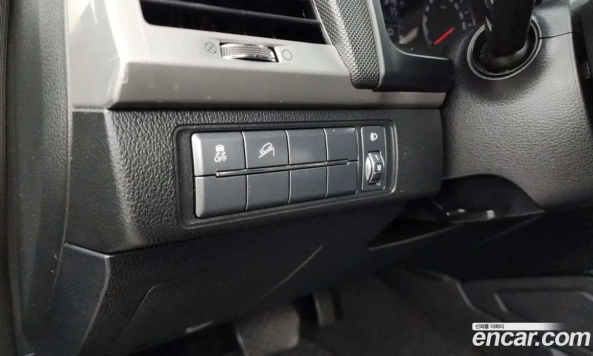 SsangYong Rexton 2018 2.2 автомат (гидро), фото 16 SsangYong Rexton 2018 2.2 автомат (гидро), фото 16