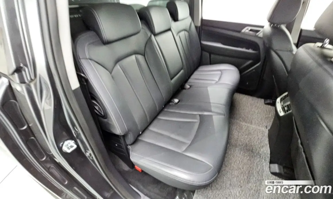 SsangYong Rexton 2018 2.2 автомат (гидро), фото 18 SsangYong Rexton 2018 2.2 автомат (гидро), фото 18