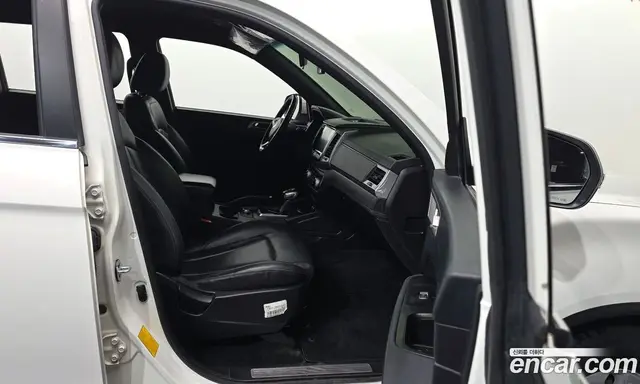 SsangYong Rexton 2019 2.2 автомат (гидро), миниатюра 11