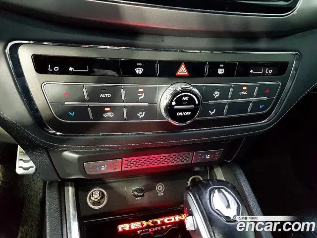 SsangYong Rexton 2019 2.2 автомат (гидро), миниатюра 11 SsangYong Rexton 2019 2.2 автомат (гидро), миниатюра 11