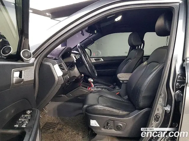 SsangYong Rexton 2019 2.2 автомат (гидро), миниатюра 7 SsangYong Rexton 2019 2.2 автомат (гидро), миниатюра 7
