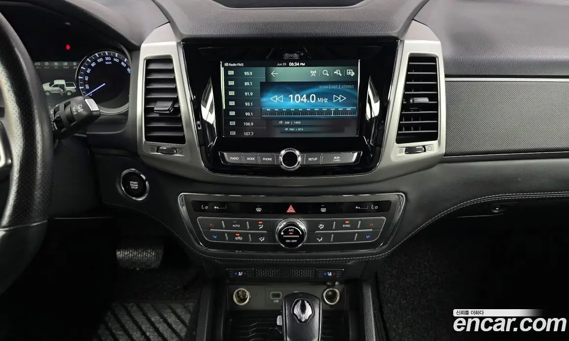 SsangYong Rexton 2019 2.2 автомат (гидро), фото 14