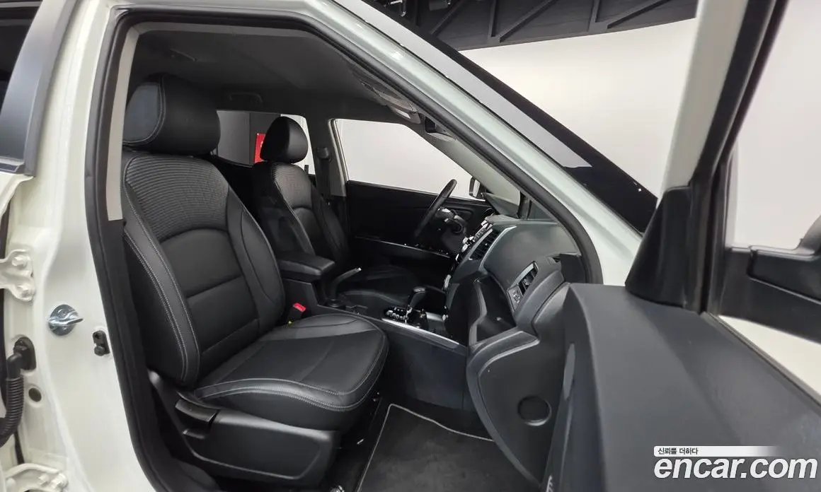 SsangYong TIBOLI 2018 1.6 автомат (гидро), фото 10 SsangYong TIBOLI 2018 1.6 автомат (гидро), фото 10
